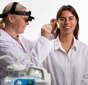 Depth perception is vital for ear canal procedures Depth perception is vital for ear canal procedures